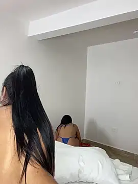 LiaAcosta online show from November 4, 2025, 4:49 am