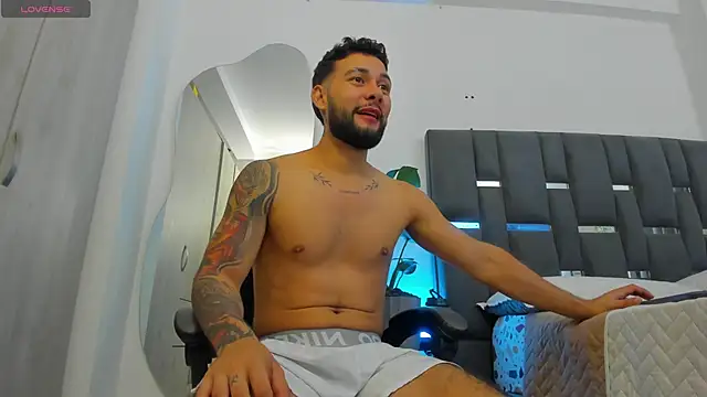 noah corvelle online show from March 5, 2026, 3:25 am