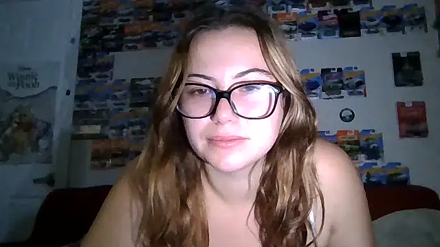 FreakyDreama online show from November 5, 2025, 12:03 am