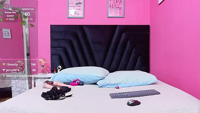 Snapshot of missfoster chatting on February 17, 2026, 2:31 am missfoster online show from February 17, 2026, 2:31 am