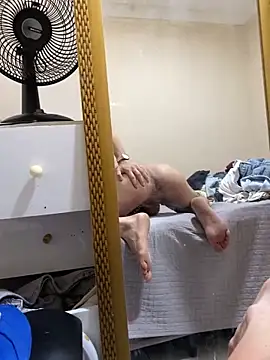 Snapshot of garoto19sex chatting on November 5, 2025, 3:37 pm garoto19sex online show from November 5, 2025, 3:37 pm