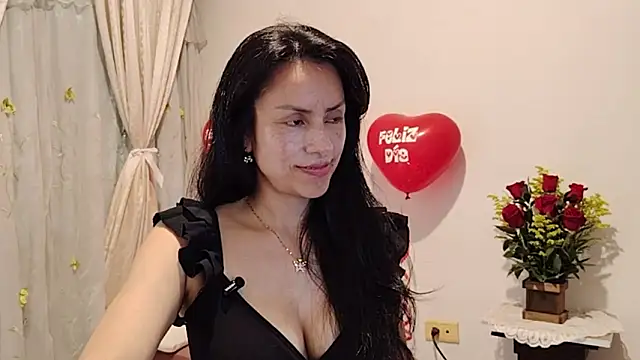 Snapshot of Bella_Exhibition chatting on February 13, 2026, 7:25 pm Bella Exhibition online show from February 13, 2026, 7:25 pm