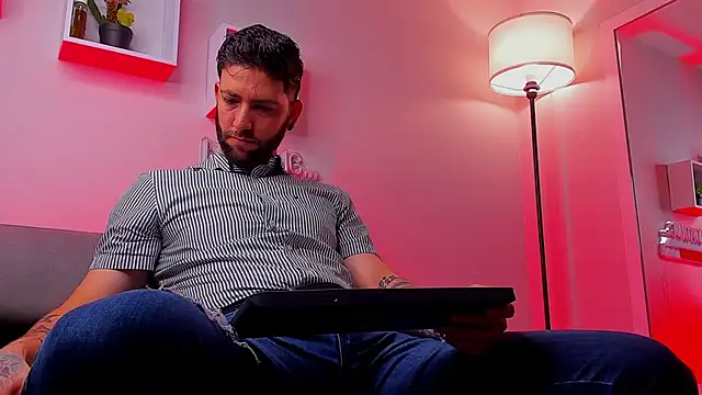 Supreme Alpha online show from November 23, 2025, 12:31 am