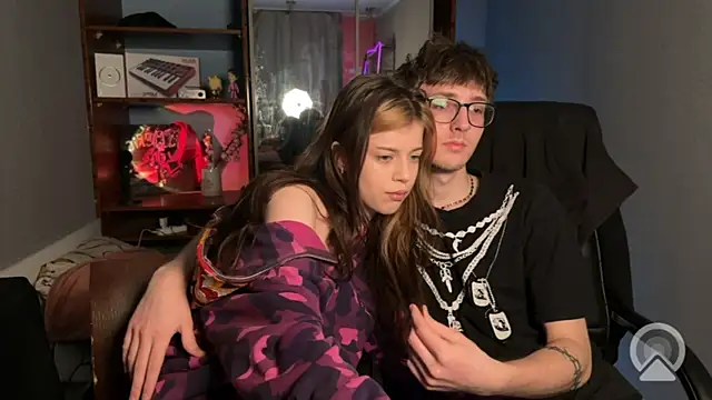 t files x online show from April 1, 2026, 10:39 pm