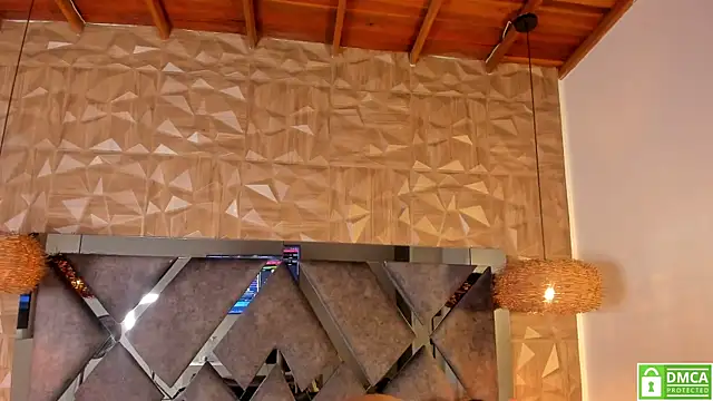 Kiara velvet   online show from March 27, 2026, 4:43 am