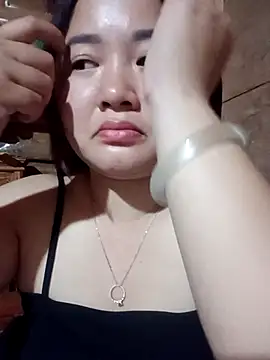 Bee-bgolden online show from November 12, 2025, 4:00 pm