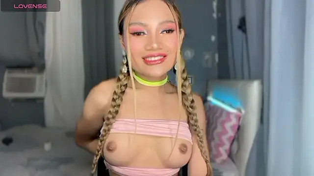 Snapshot of Tsfoxyangelx chatting on July 19, 2026, 6:48 pm Tsfoxyangelx online show from July 19, 2026, 6:48 pm
