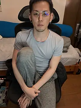 ippei0001 online show from November 6, 2025, 2:10 pm