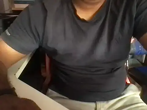 Snapshot of KingCobra_07 chatting on March 18, 2026, 8:39 am KingCobra 07 online show from March 18, 2026, 8:39 am