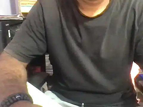 KingCobra 07 online show from May 14, 2026, 3:03 am