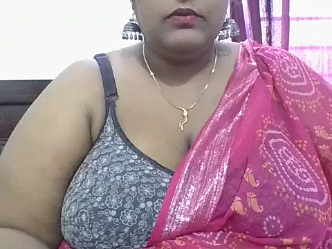 hootypriya online show from February 26, 2026, 5:07 am