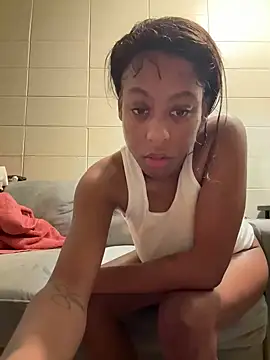 Snapshot of softgirlmedusa chatting on November 4, 2025, 11:36 am softgirlmedusa online show from November 4, 2025, 11:36 am