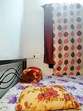 Snapshot of LoveLy-Soneya chatting on February 15, 2026, 10:52 pm LoveLy-Soneya online show from February 15, 2026, 10:52 pm