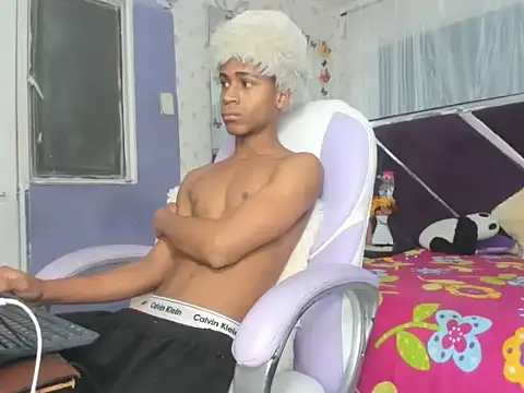 Santy bigcock 01 online show from November 7, 2025, 11:59 am