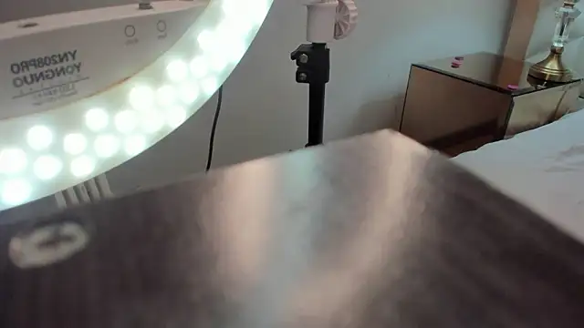 Bella  carther online show from March 11, 2026, 2:44 pm