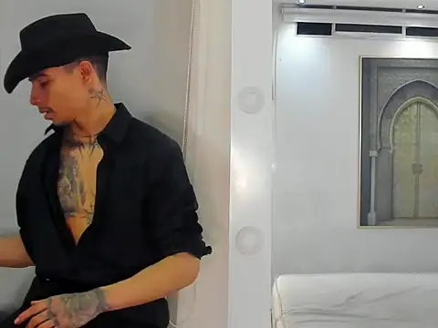 Snapshot of PiperrCry chatting on November 12, 2025, 3:10 am PiperrCry online show from November 12, 2025, 3:10 am