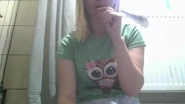dirty sasha00 online show from May 13, 2026, 2:40 am