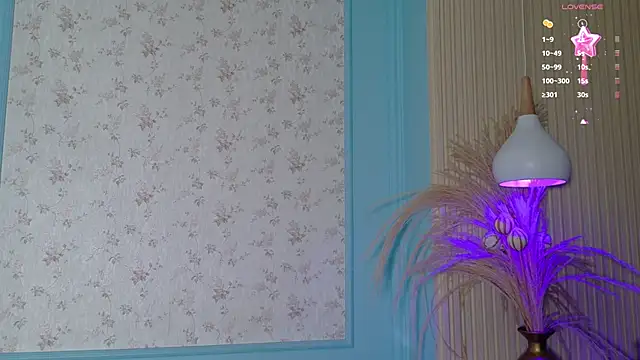 MaddieSteel online show from December 2, 2025, 11:56 am