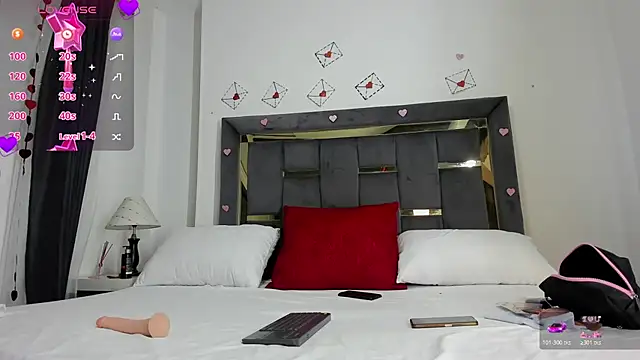 Snapshot of CatleyaSmith chatting on February 16, 2026, 12:37 pm CatleyaSmith online show from February 16, 2026, 12:37 pm