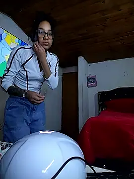 lyam ebony  online show from January 12, 2026, 3:35 am