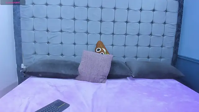 Maddy Blaze online show from November 5, 2025, 1:52 am