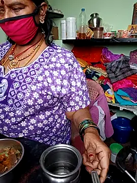 savithasree online show from November 17, 2025, 6:28 am