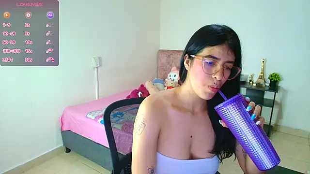 Kassandra 0304 online show from February 27, 2026, 12:55 am