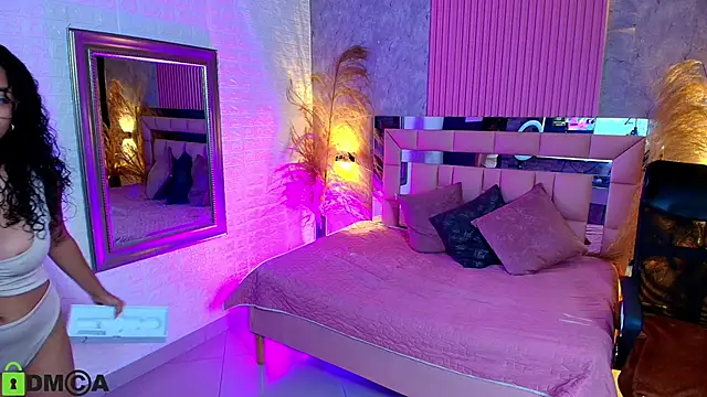 Snapshot of griselle_rousse chatting on March 1, 2026, 12:10 am griselle rousse online show from March 1, 2026, 12:10 am