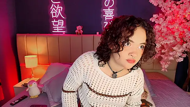  sarahRose online show from February 12, 2026, 4:01 am