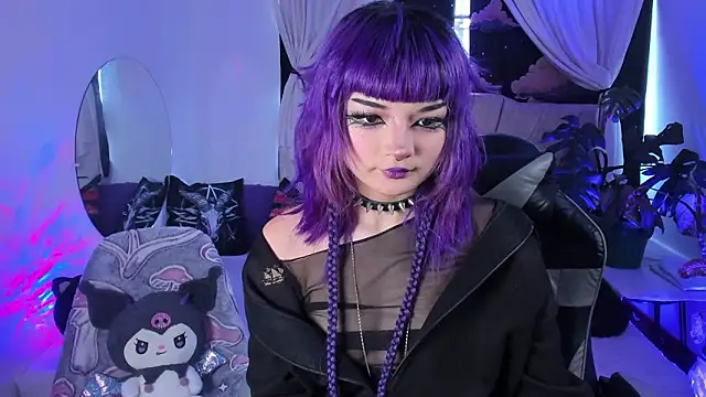 ravencollen online show from March 19, 2026, 7:25 pm