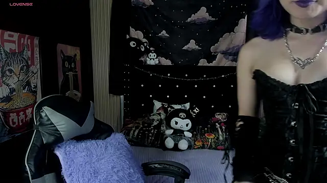 ravencollen online show from April 2, 2026, 8:04 pm