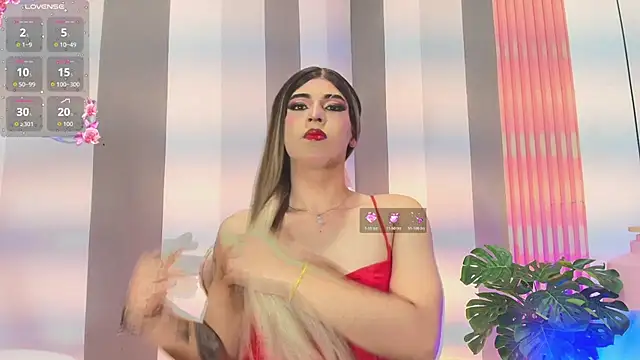 camii raux online show from November 10, 2025, 3:44 am