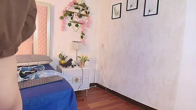 Madhison 5 online show from March 1, 2026, 12:27 pm