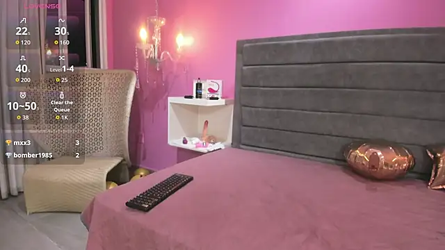 GabbyRain online show from November 12, 2025, 9:24 am