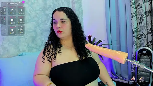 Snapshot of Reichel05_ chatting on November 14, 2025, 4:27 am Reichel05 online show from November 14, 2025, 4:27 am