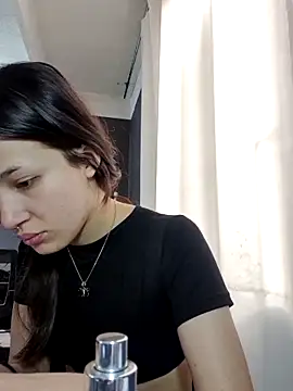 Celeste Moretti online show from December 22, 2025, 1:22 pm