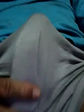 Alvaroz1992 online show from March 17, 2026, 2:14 am