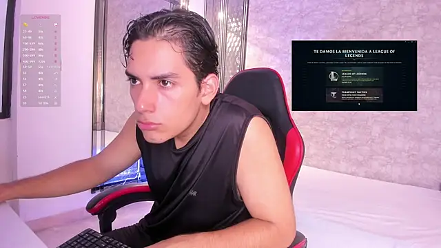 TheoHart  online show from November 16, 2025, 12:32 pm