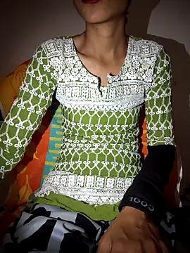 Isha kumari 69 online show from April 8, 2026, 8:27 am