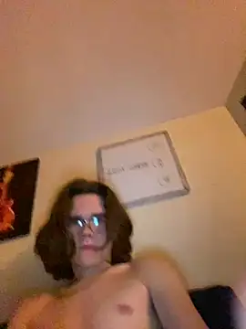 Snapshot of XxAdenxX chatting on May 15, 2026, 2:53 am XxAdenxX online show from May 15, 2026, 2:53 am