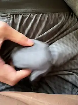 Snapshot of houkeiboy78 chatting on February 28, 2026, 10:31 pm houkeiboy78 online show from February 28, 2026, 10:31 pm