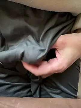 Snapshot of houkeiboy78 chatting on February 13, 2026, 10:10 pm houkeiboy78 online show from February 13, 2026, 10:10 pm