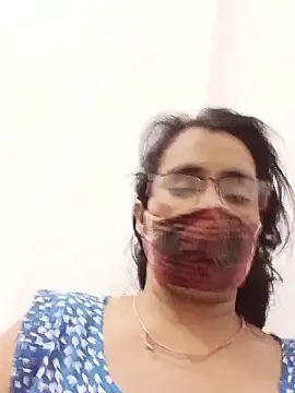 sanjana077 online show from February 15, 2026, 1:06 am