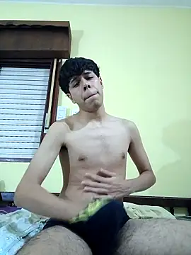 Fedeuwuu online show from November 26, 2025, 4:23 am