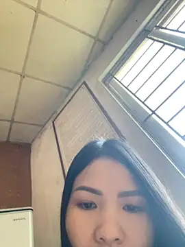 Beolulu online show from November 14, 2025, 2:37 am