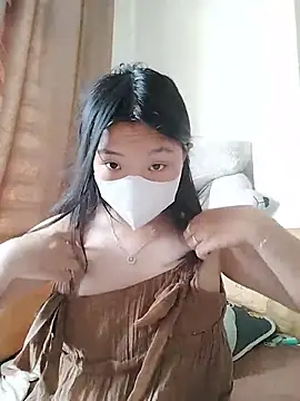 Snapshot of linh-xinh18 chatting on July 14, 2026, 8:19 am linh-xinh18 online show from July 14, 2026, 8:19 am