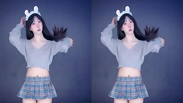 Snapshot of 88_Emeralds chatting on December 14, 2025, 10:15 pm 88 Emeralds online show from December 14, 2025, 10:15 pm