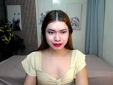 furry puss online show from December 3, 2025, 11:14 pm