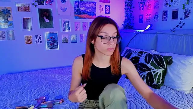 Snapshot of CindyMoriLove chatting on July 19, 2026, 5:38 am CindyMoriLove online show from July 19, 2026, 5:38 am