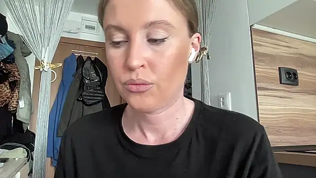 Ameli8 online show from April 23, 2026, 9:49 am